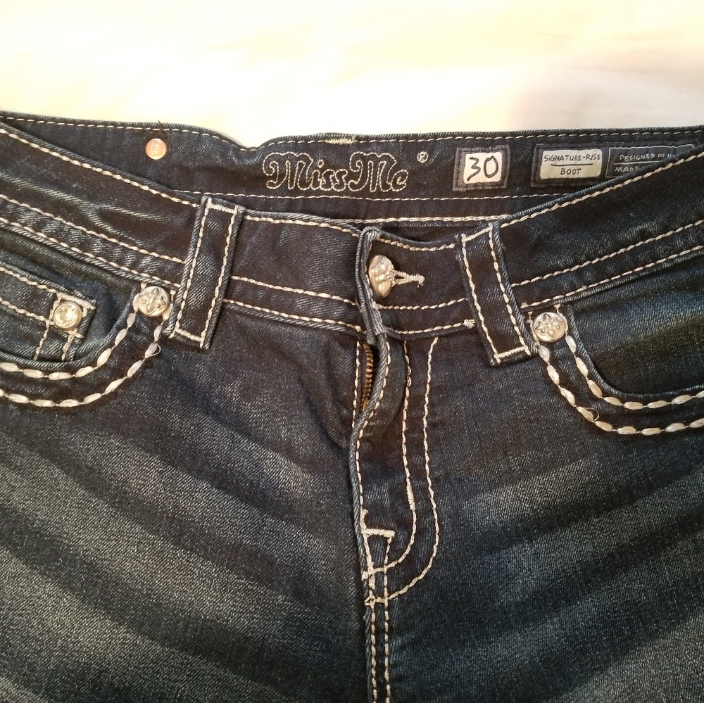 Miss Me jeans size 30 boot cut